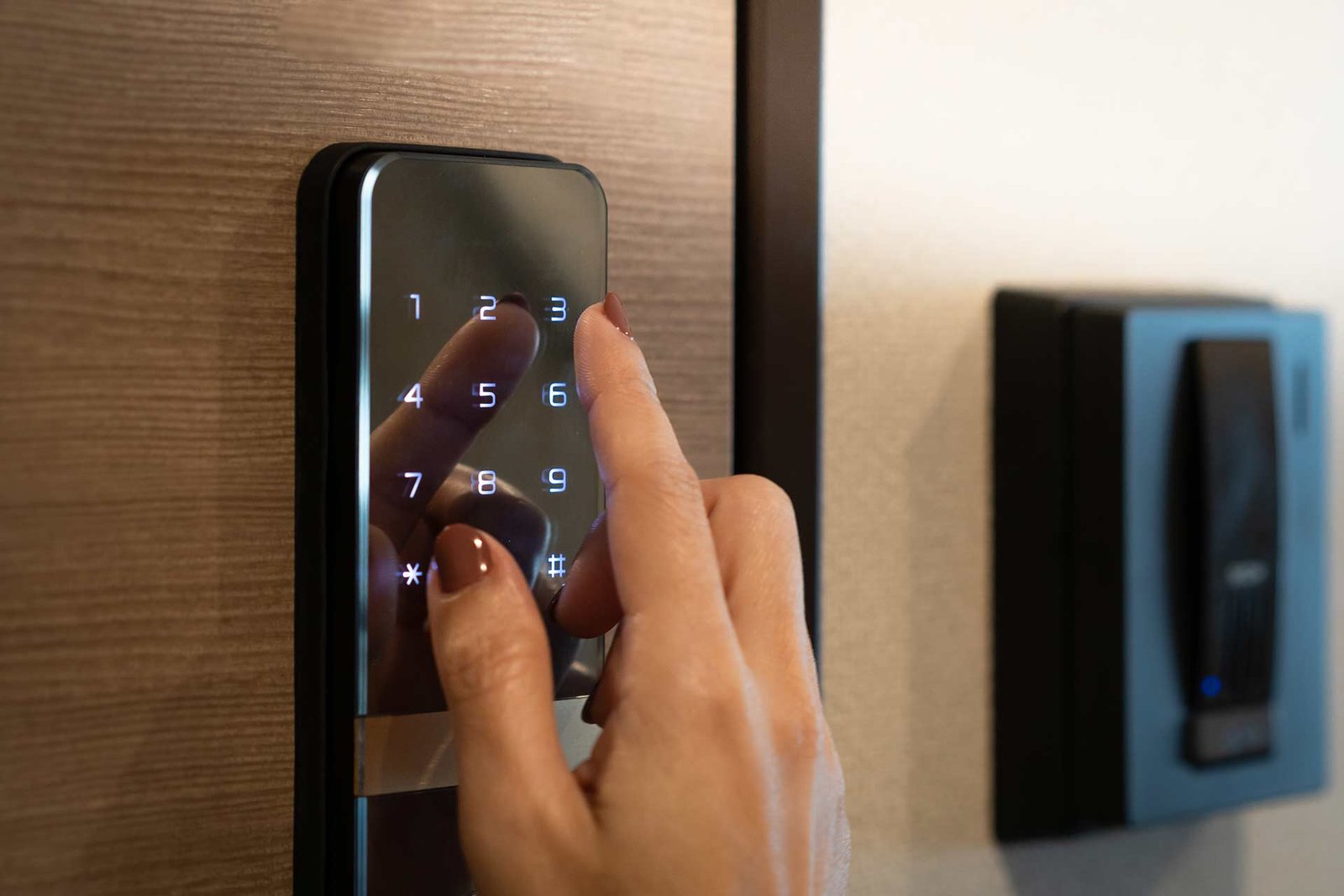 Keyless Door Lock Features Explained: What to Look for Before You Buy